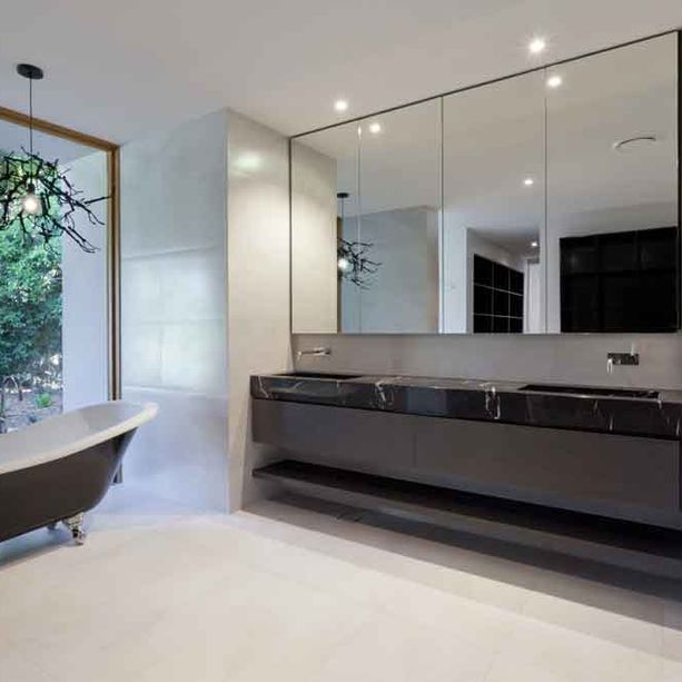 luxury bathroom